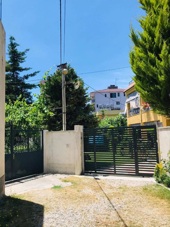 Vila Aliaj Luxury Apartment With 2 Rooms With Private Wonderful Terrace Durrës Exterior foto