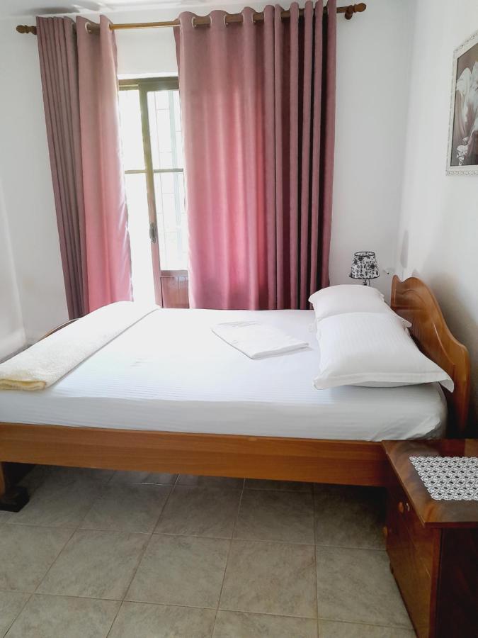 Vila Aliaj Luxury Apartment With 2 Rooms With Private Wonderful Terrace Durrës Exterior foto