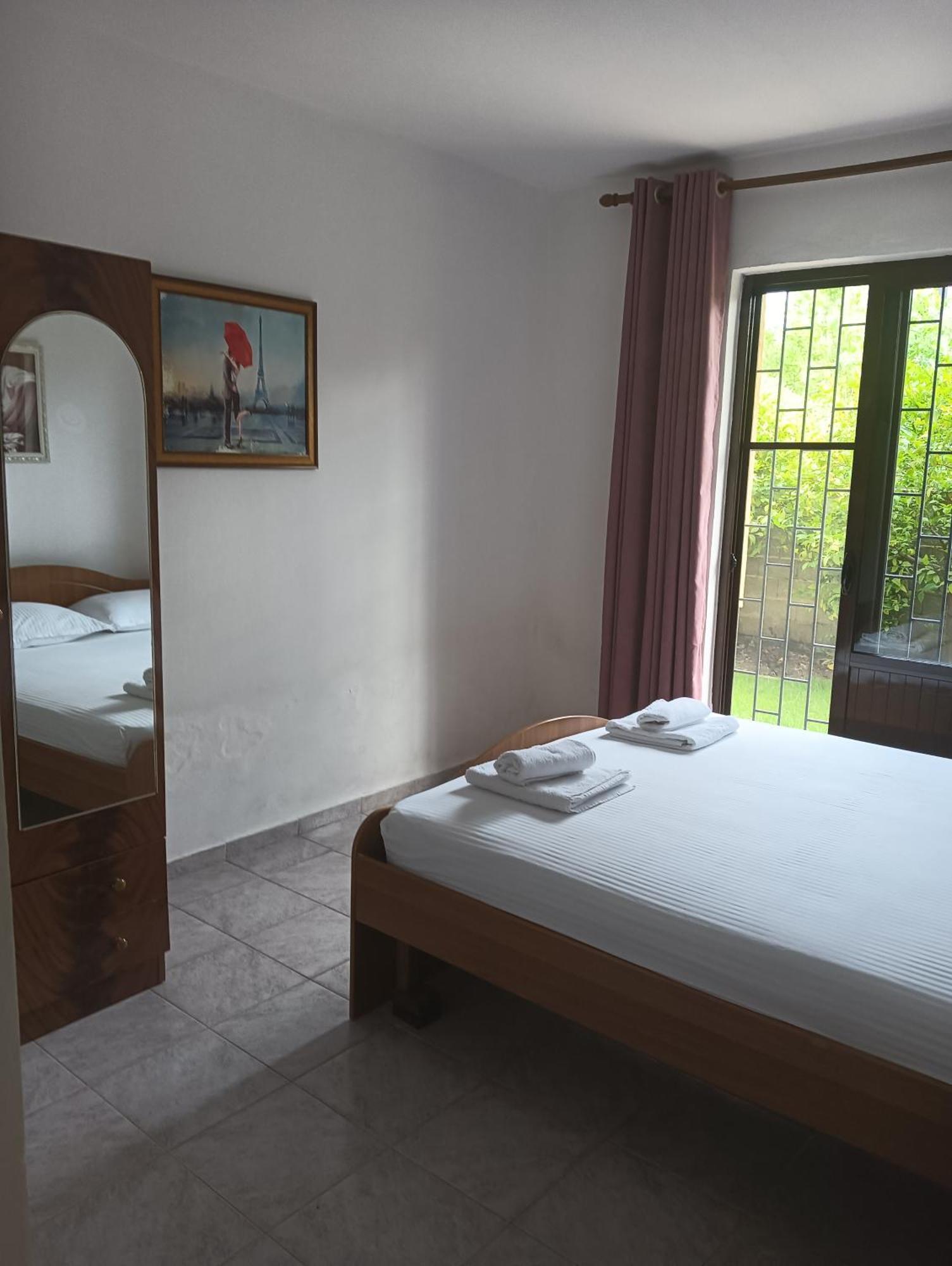 Vila Aliaj Luxury Apartment With 2 Rooms With Private Wonderful Terrace Durrës Exterior foto
