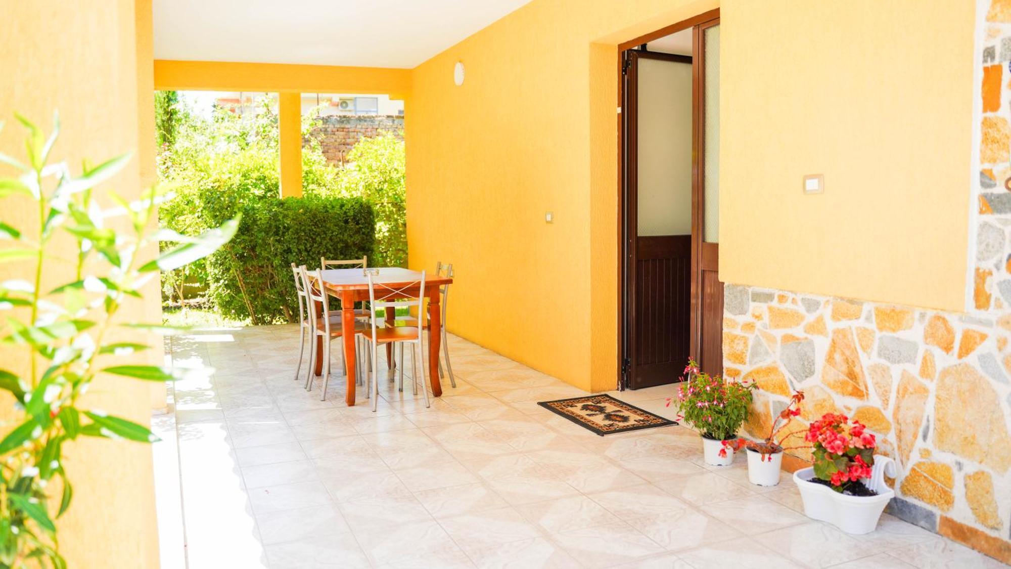 Vila Aliaj Luxury Apartment With 2 Rooms With Private Wonderful Terrace Durrës Exterior foto