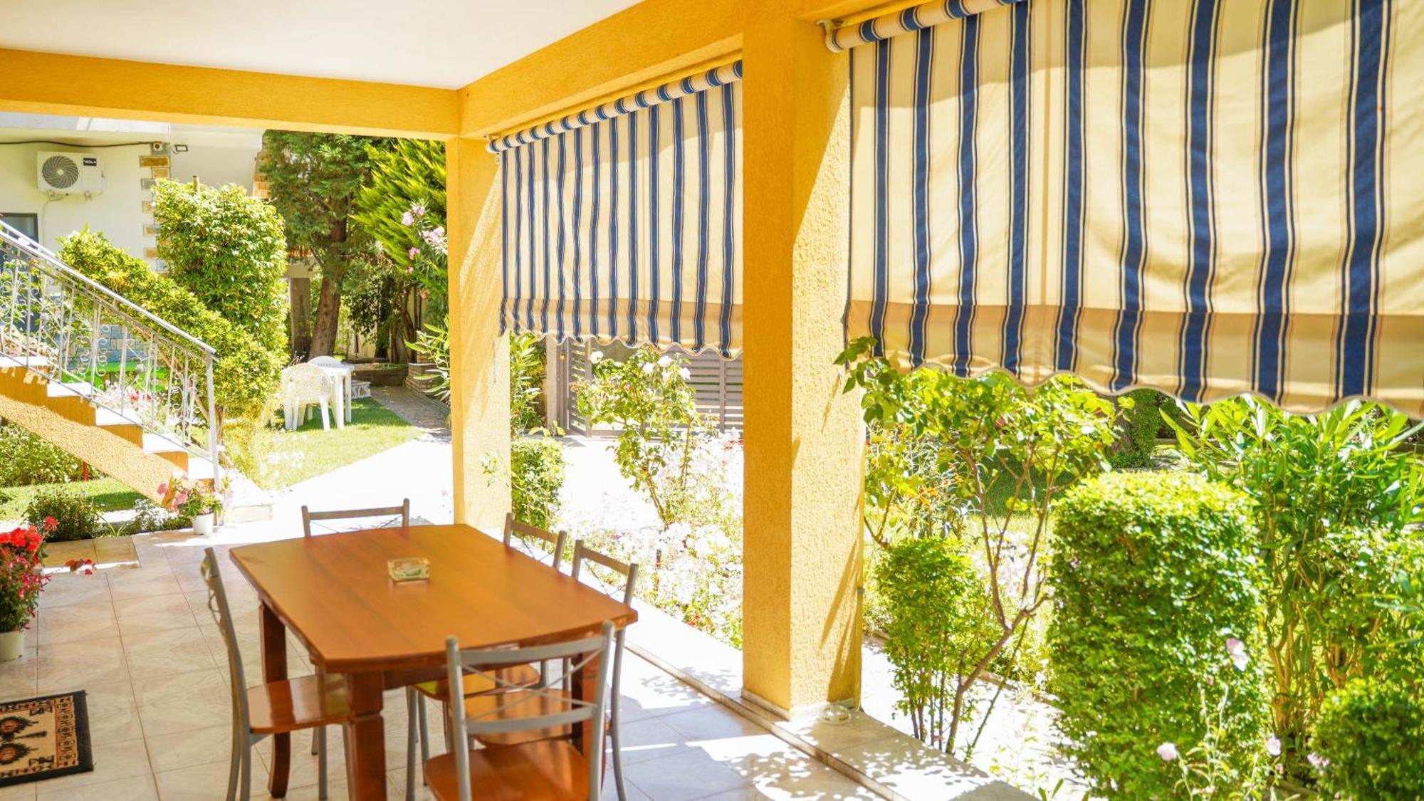 Vila Aliaj Luxury Apartment With 2 Rooms With Private Wonderful Terrace Durrës Exterior foto