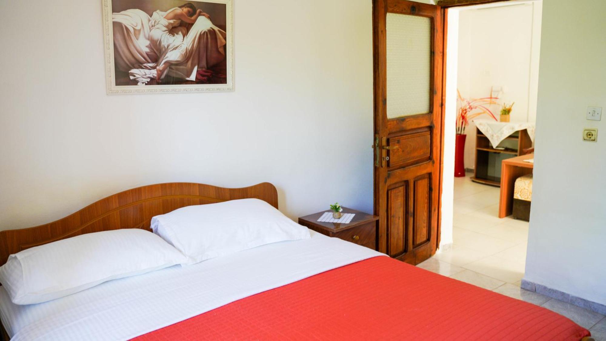 Vila Aliaj Luxury Apartment With 2 Rooms With Private Wonderful Terrace Durrës Exterior foto